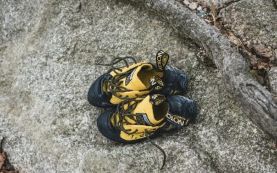 Quels sont les équipements de sécurité nécessaires pour pratiquer l&rsquo;escalade en salle à Paris ?